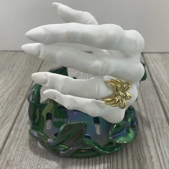 Bath & Body Works Holiday Bath Body Works Halloween 222 Witch Hand